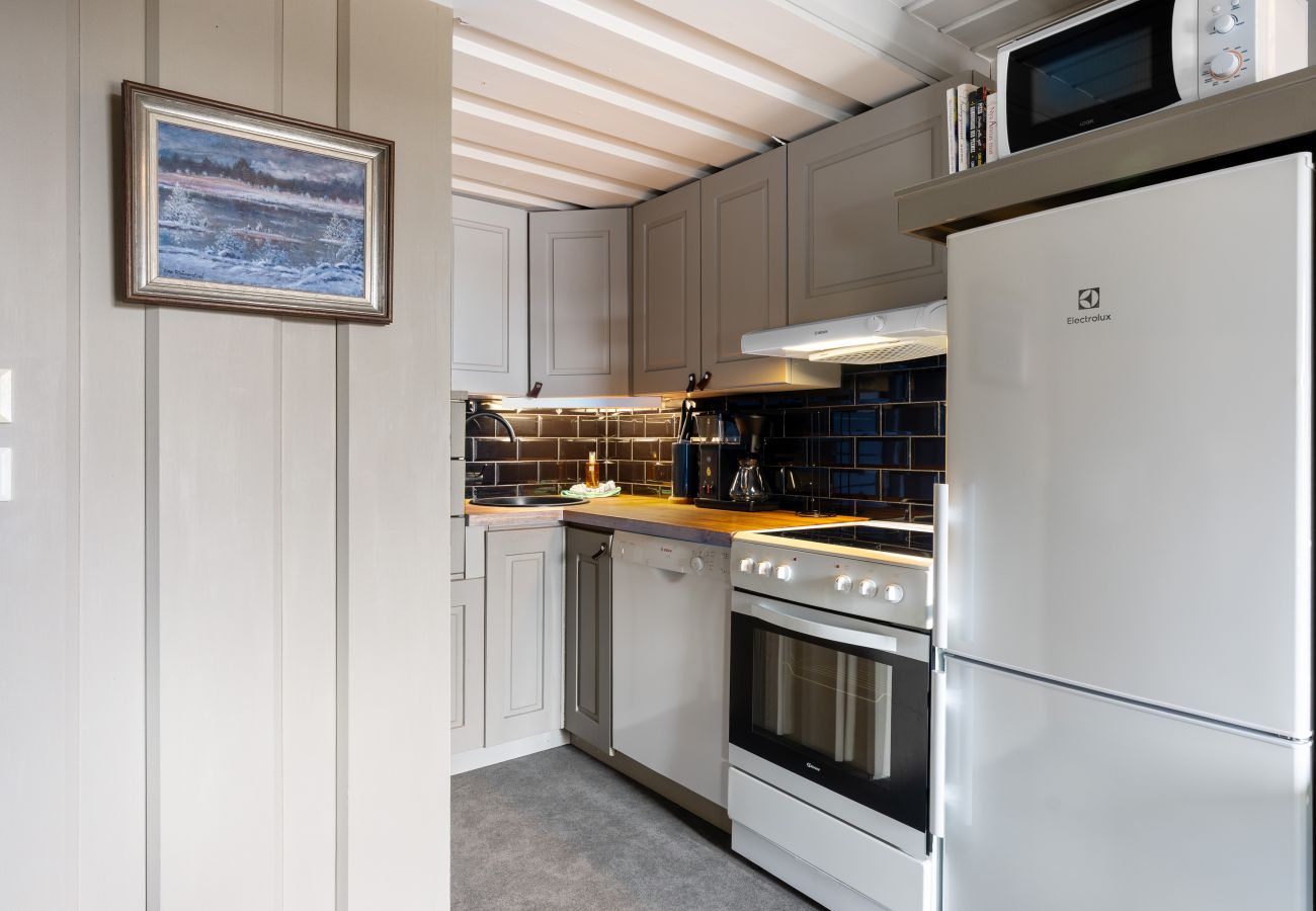 Cabin in Trysil - SlopeSide Charm, Cozy retreat by the ski slopes.