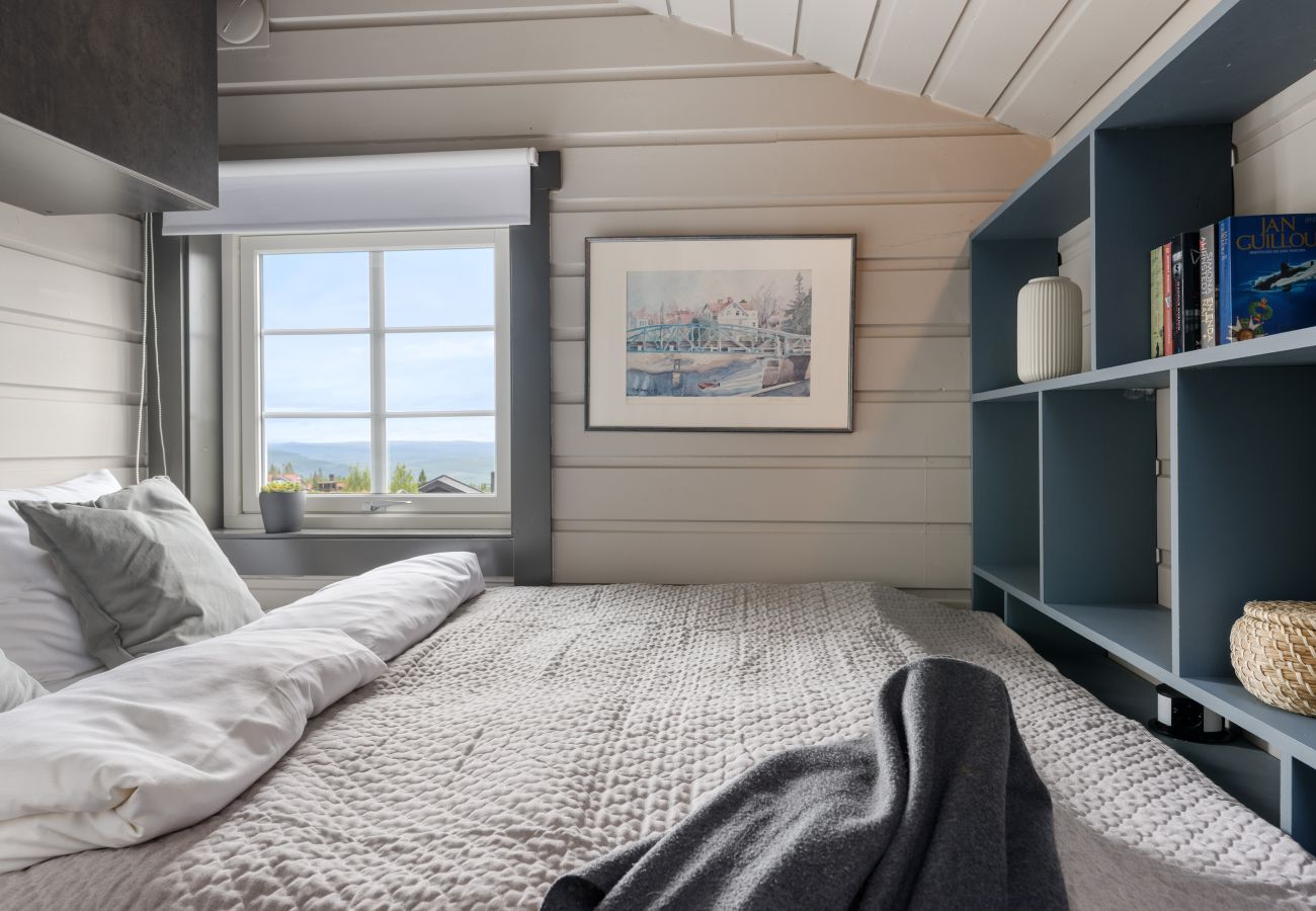 Hytte i Trysil - SlopeSide Charm, Cozy retreat by the ski slopes.