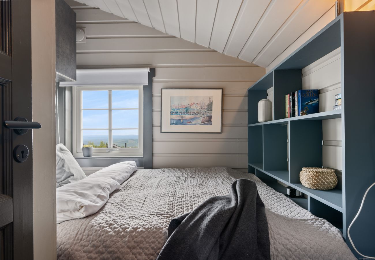 Hytte i Trysil - SlopeSide Charm, Cozy retreat by the ski slopes.